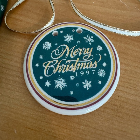 Vintage Longaberger Merry Christmas 1997 Basket Tie On - Picture 3 of 6